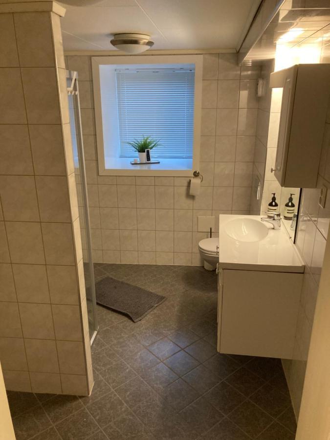 Kjellerleilighet - Naert Haukeland Sykehus. Bergen Exterior foto